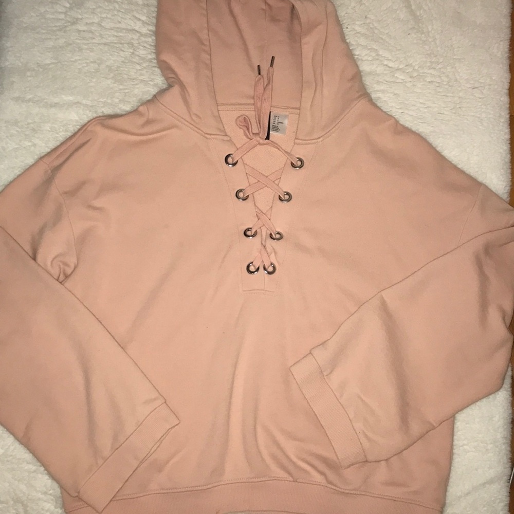 Pink sweatshirt with lace